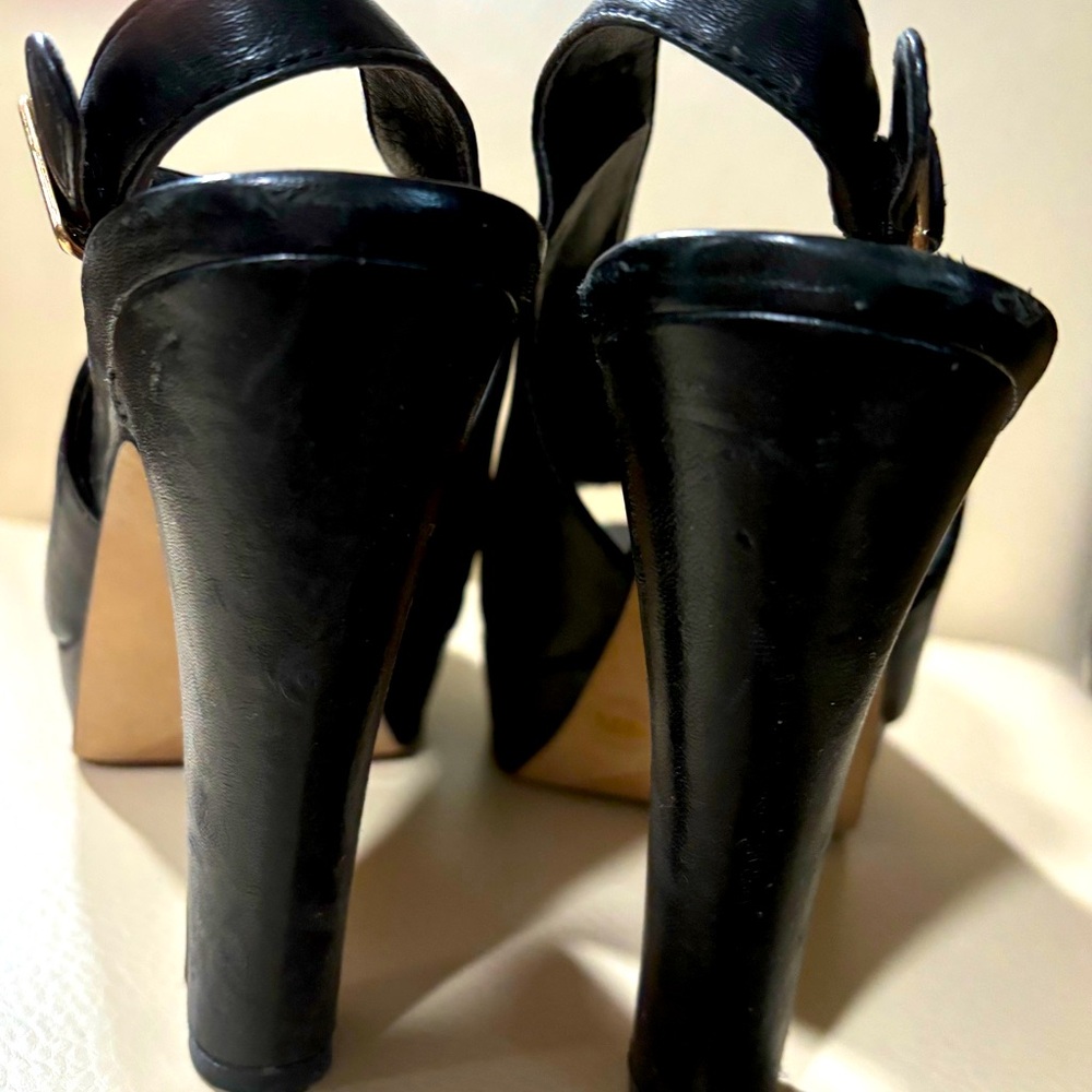 Vince Camuto Black Leather Platform Heels